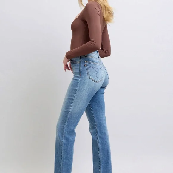 NEW🎉Judy Blue Full Size Wash Thermal Straight Jeans with Pockets ON SALE* - Picture 7 of 10